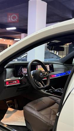 بي ام دبليو الفئة 7